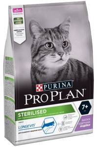 Сухие гранулы Purina Pro Plan Sterilized 7 предназначены для пожилых кошек и котов.